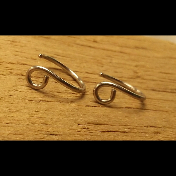 🌙💜*4/$15* Pair of Stainless Steel Nose Hoops Piercing Body Jewelry - Picture 2 of 7